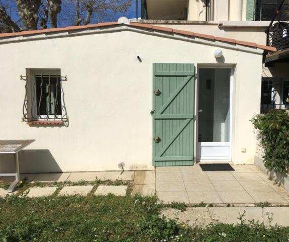 Un Jardin Dans La Ville La Ciotat Buitenkant foto